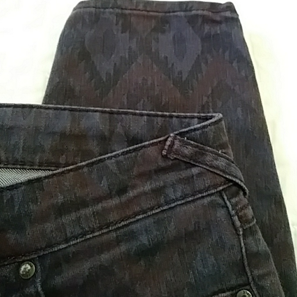 🔥FREE PEOPLE IKAT AZTEC JEANS - Picture 2 of 7